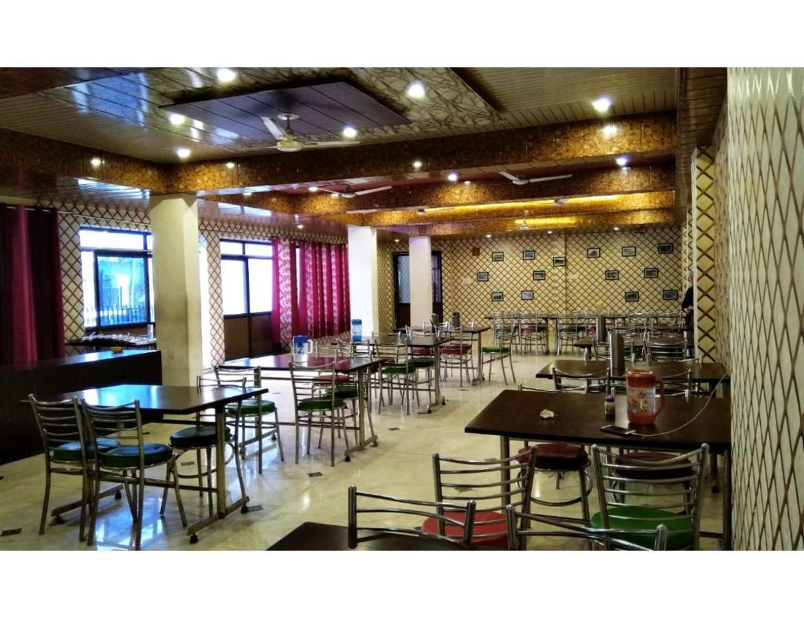 Hotel Dalhousie Grand Banikhet Dış mekan fotoğraf