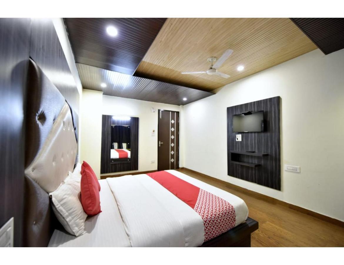 Hotel Dalhousie Grand Banikhet Dış mekan fotoğraf