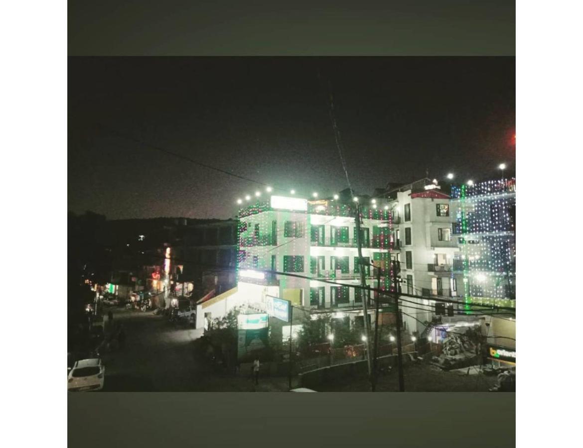 Hotel Dalhousie Grand Banikhet Dış mekan fotoğraf