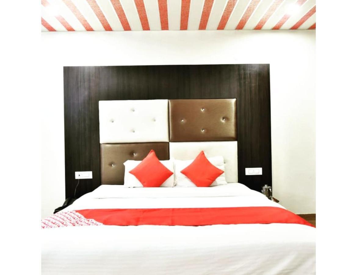 Hotel Dalhousie Grand Banikhet Dış mekan fotoğraf